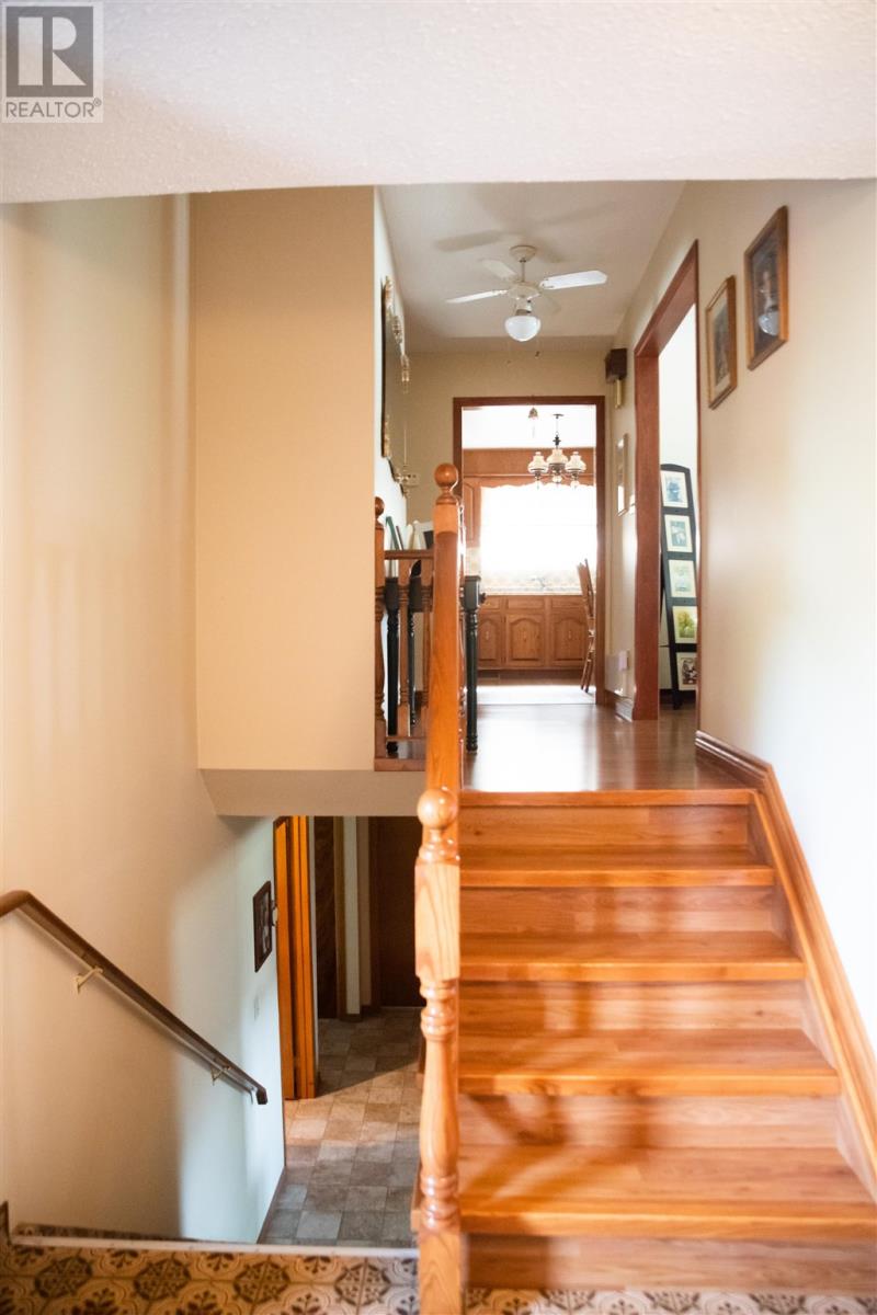 Photo 13 of 106 Johnson Ave, Sault Ste Marie ON