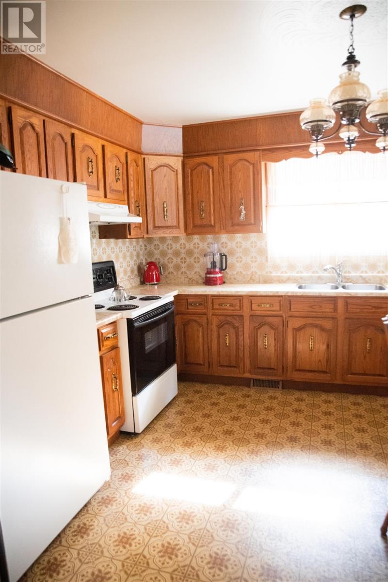 Photo 20 of 106 Johnson Ave, Sault Ste Marie ON