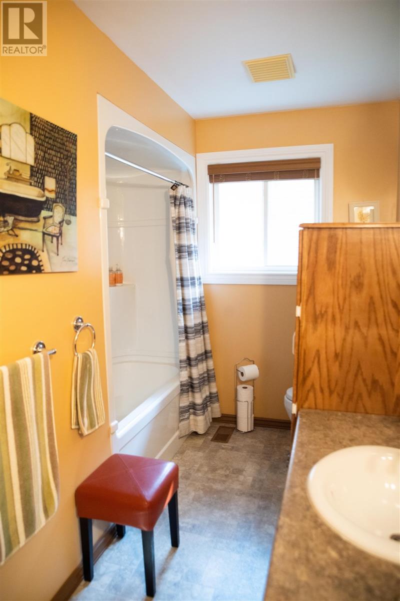 Photo 25 of 106 Johnson Ave, Sault Ste Marie ON