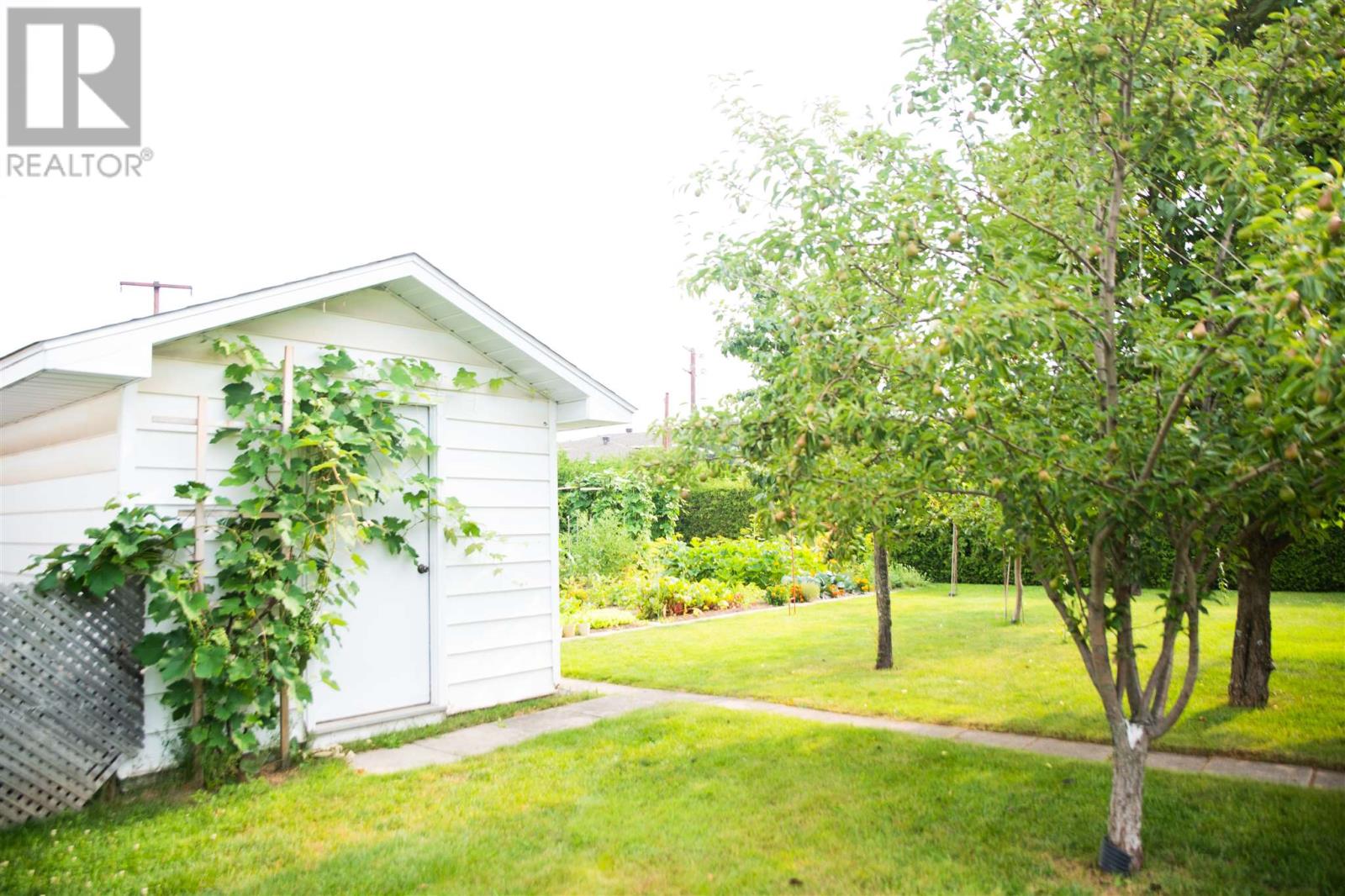 Photo 7 of 106 Johnson Ave, Sault Ste Marie ON