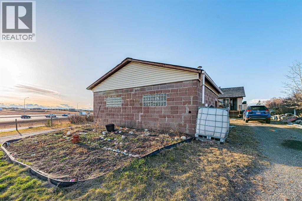 Photo 11 of 266110 1014 Drive E, Rural Foothills County AB