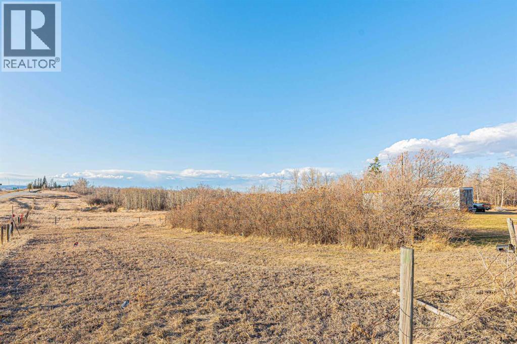 Photo 9 of 266110 1014 Drive E, Rural Foothills County AB