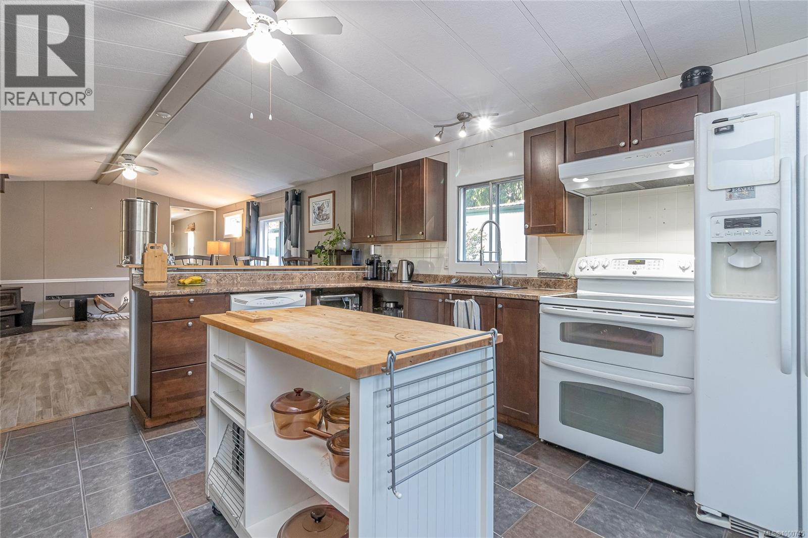 Photo 7 of 73 25 Maki Rd, Nanaimo BC