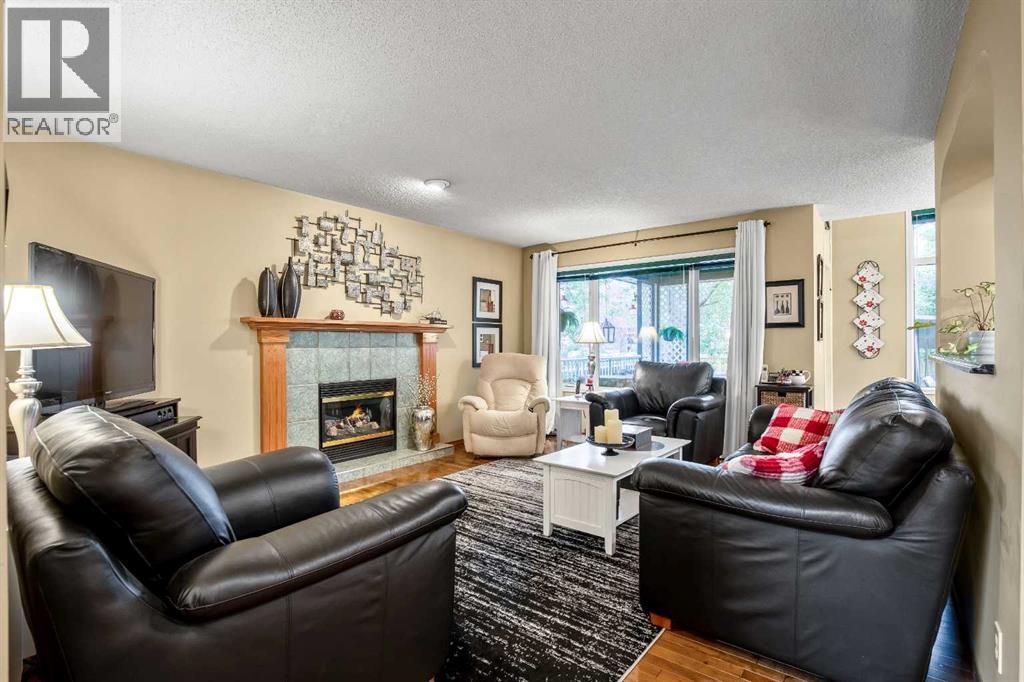 Photo 11 of 25 Country Hills Gate Nw, Calgary AB