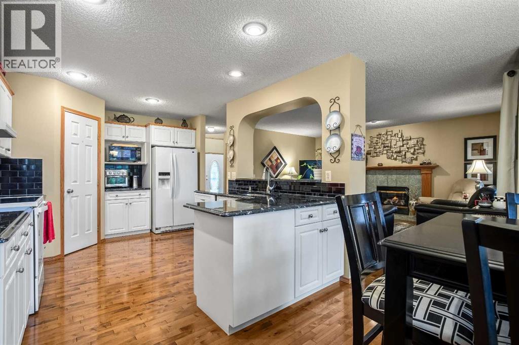 Photo 29 of 25 Country Hills Gate Nw, Calgary AB