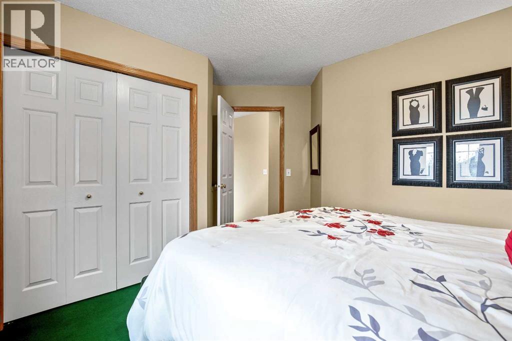 Photo 42 of 25 Country Hills Gate Nw, Calgary AB