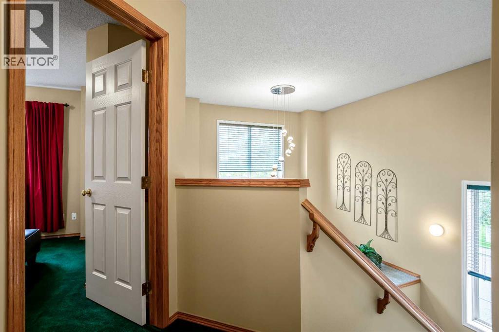 Photo 43 of 25 Country Hills Gate Nw, Calgary AB