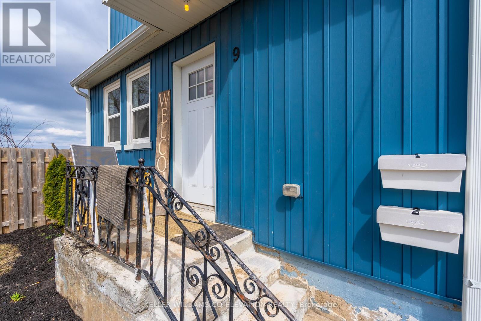Photo 4 of 1 9 Merigold Street, St Catharines ON