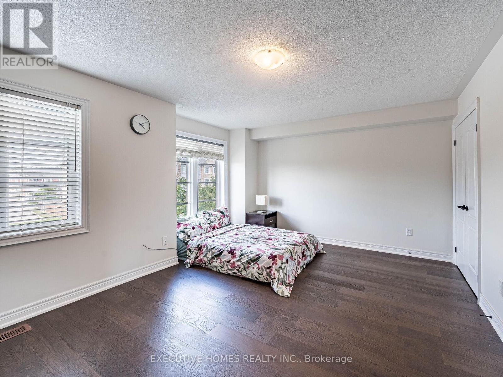 Photo 22 of 15 Lowther Avenue, Richmond Hill ON