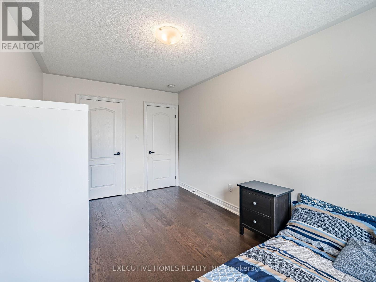Photo 28 of 15 Lowther Avenue, Richmond Hill ON
