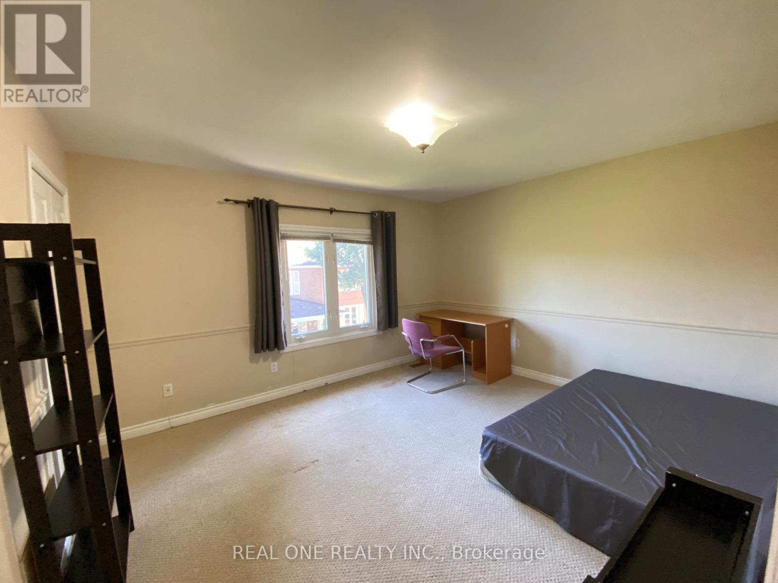 Photo 15 of 2nd Fl Rm 1 3501 Kingbird Court, Mississauga ON