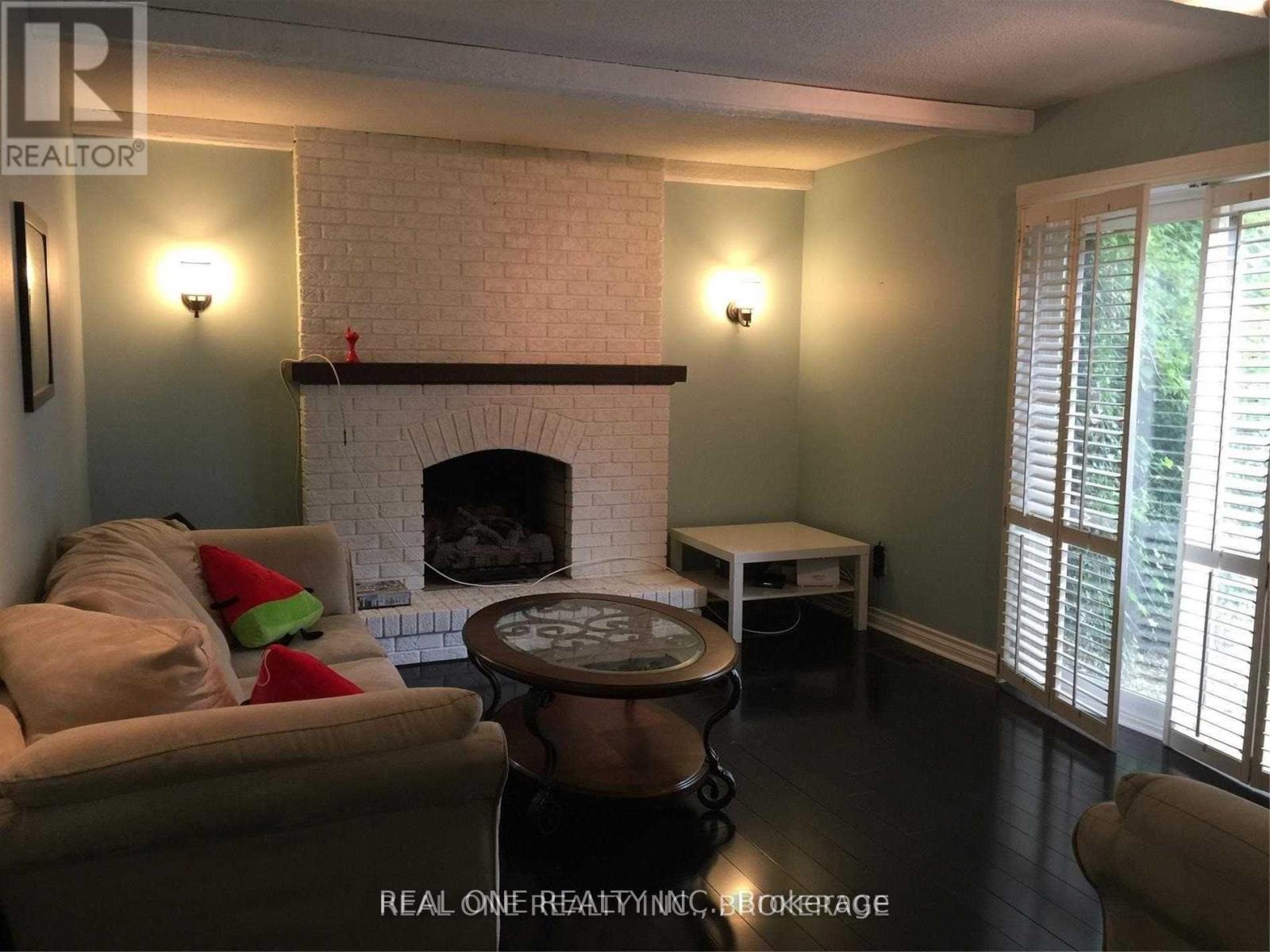 Photo 7 of 2nd Fl Rm 2 3501 Kingbird Court, Mississauga ON