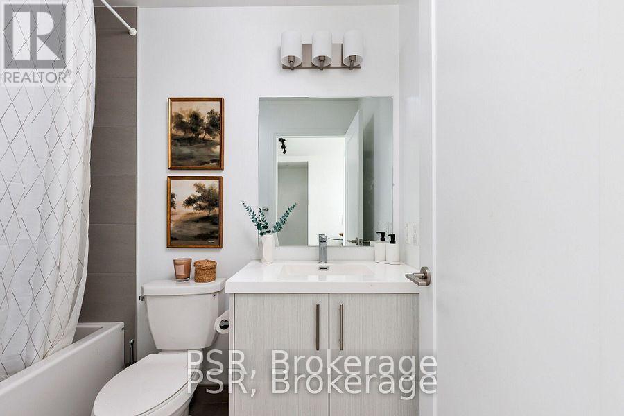 Photo 11 of 807 286 Main Street, Toronto ON