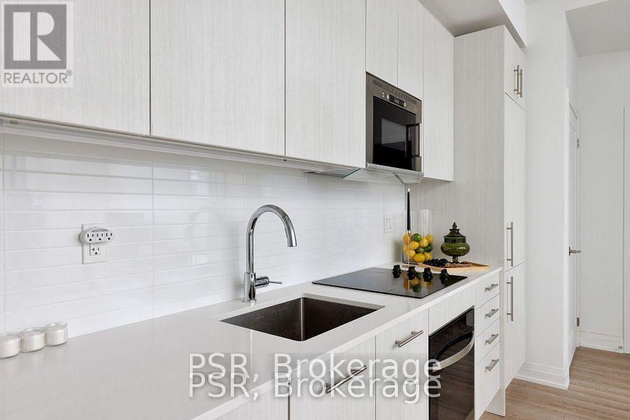 Photo 4 of 807 286 Main Street, Toronto ON