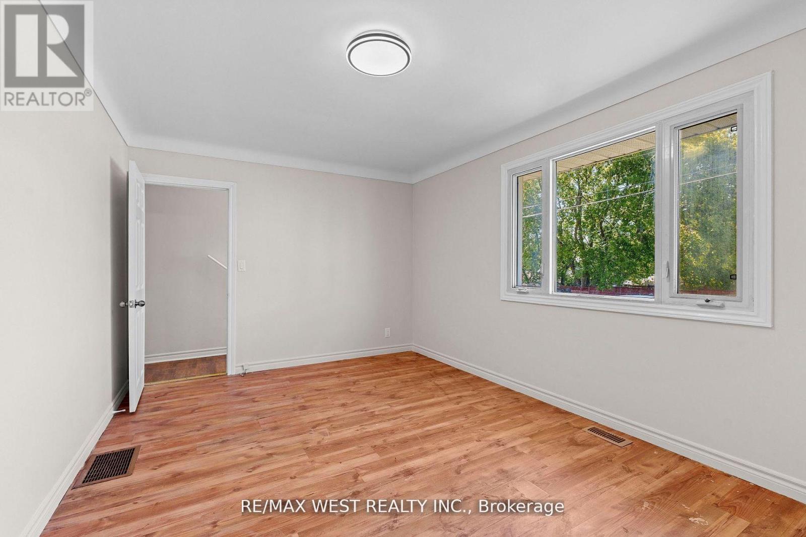 Photo 18 of Main 145 First Avenue, Kingston ON