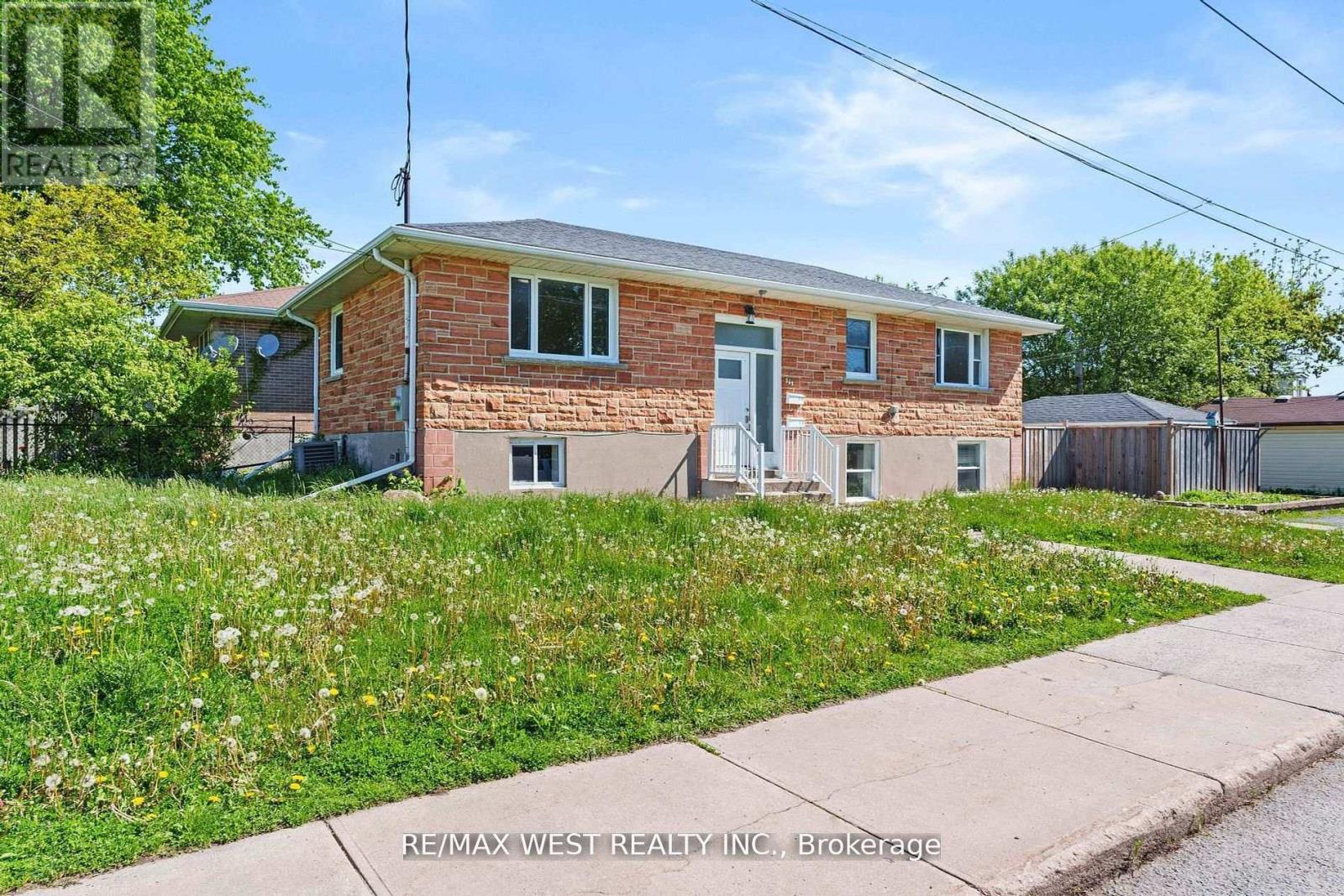 Photo 4 of Main 145 First Avenue, Kingston ON