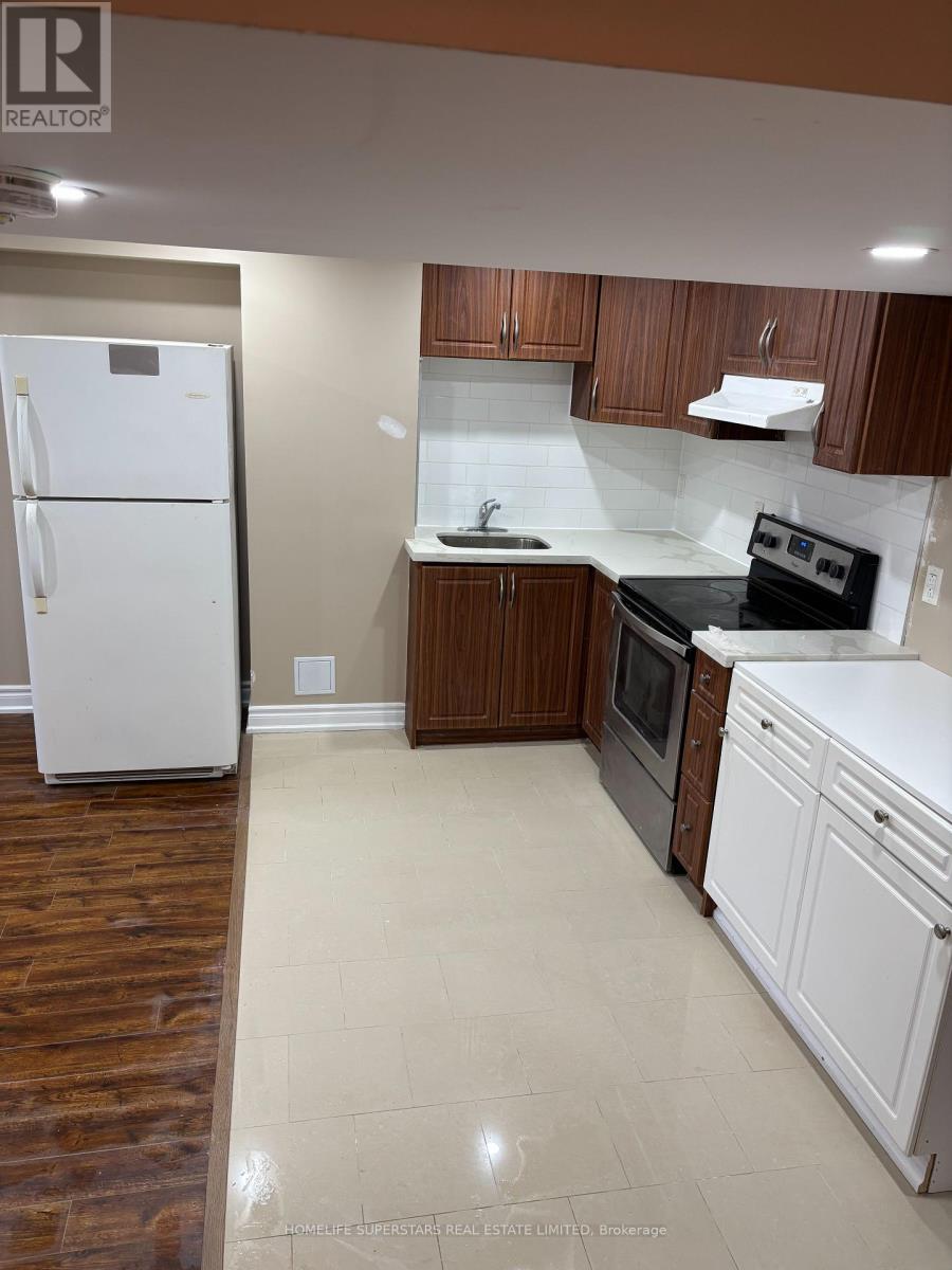 Photo 1 of 32 Willick Place E, Brampton ON