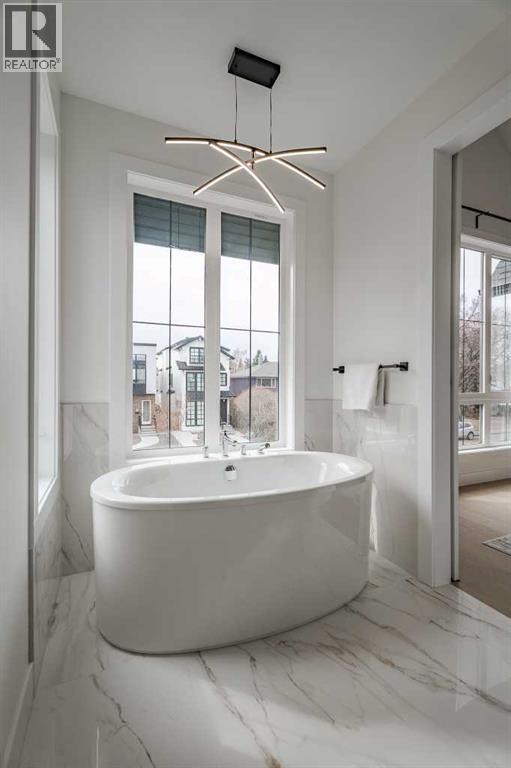 Photo 22 of 2510 17 Street Nw, Calgary AB