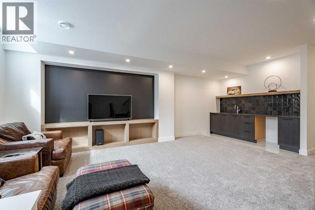 Photo 30 of 2510 17 Street Nw, Calgary AB