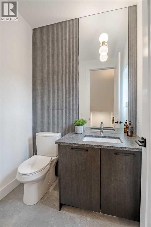 Photo 14 of 2510 17 Street Nw, Calgary AB
