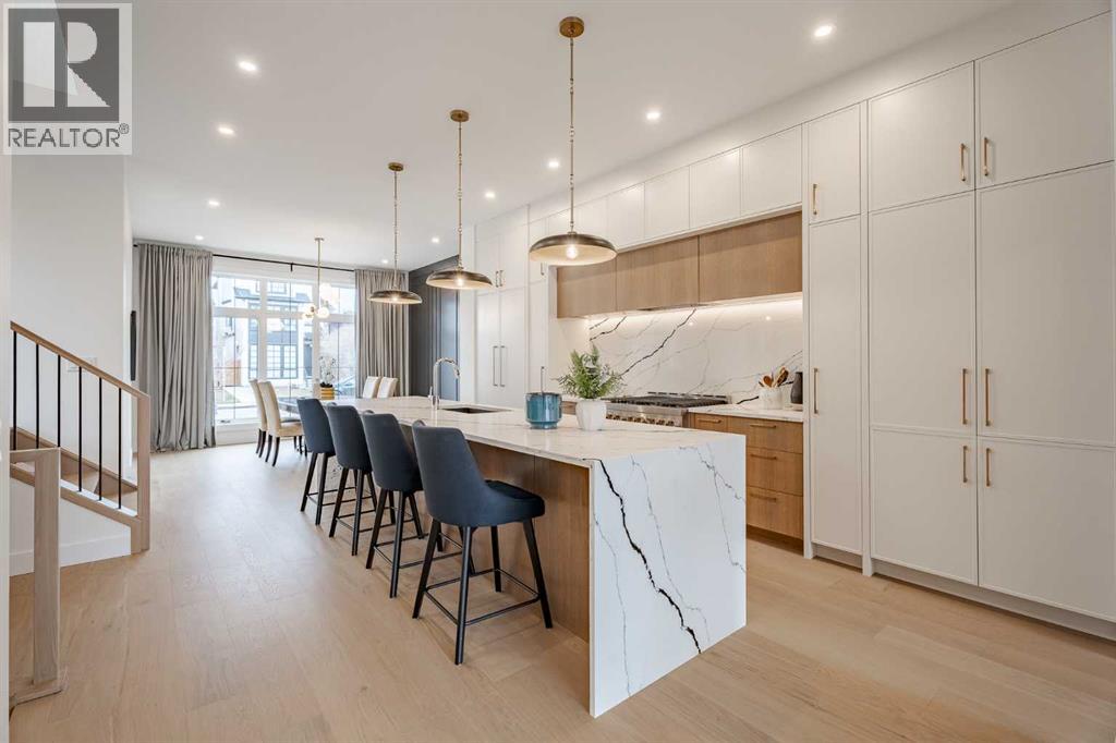 Photo 6 of 2510 17 Street Nw, Calgary AB