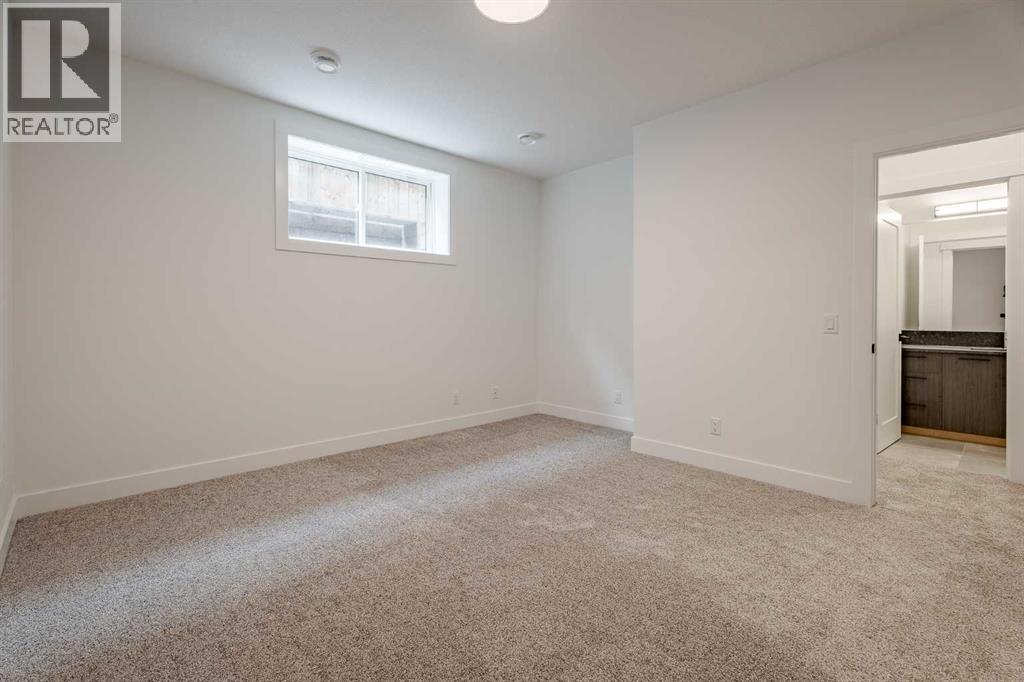 Photo 34 of 2510 17 Street Nw, Calgary AB