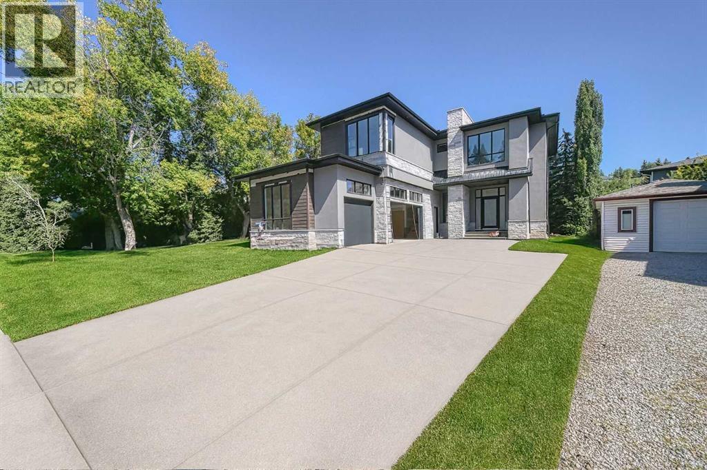 5944 Bow Crescent NW, Calgary, Alberta