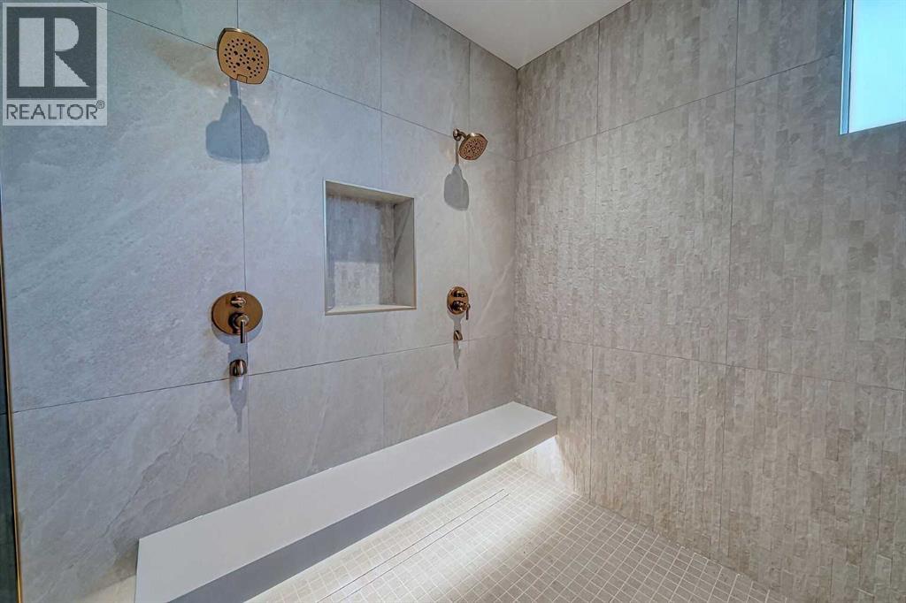 Single Family House for Sale in  Bow Crescent NW Bowness Calgary 