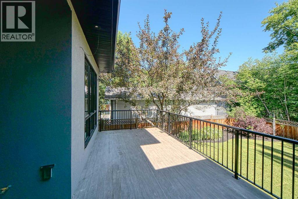 Single Family House for Sale in  Bow Crescent NW Bowness Calgary 
