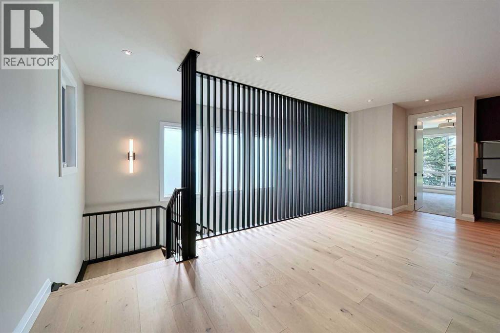 Single Family House for Sale in  Bow Crescent NW Bowness Calgary 