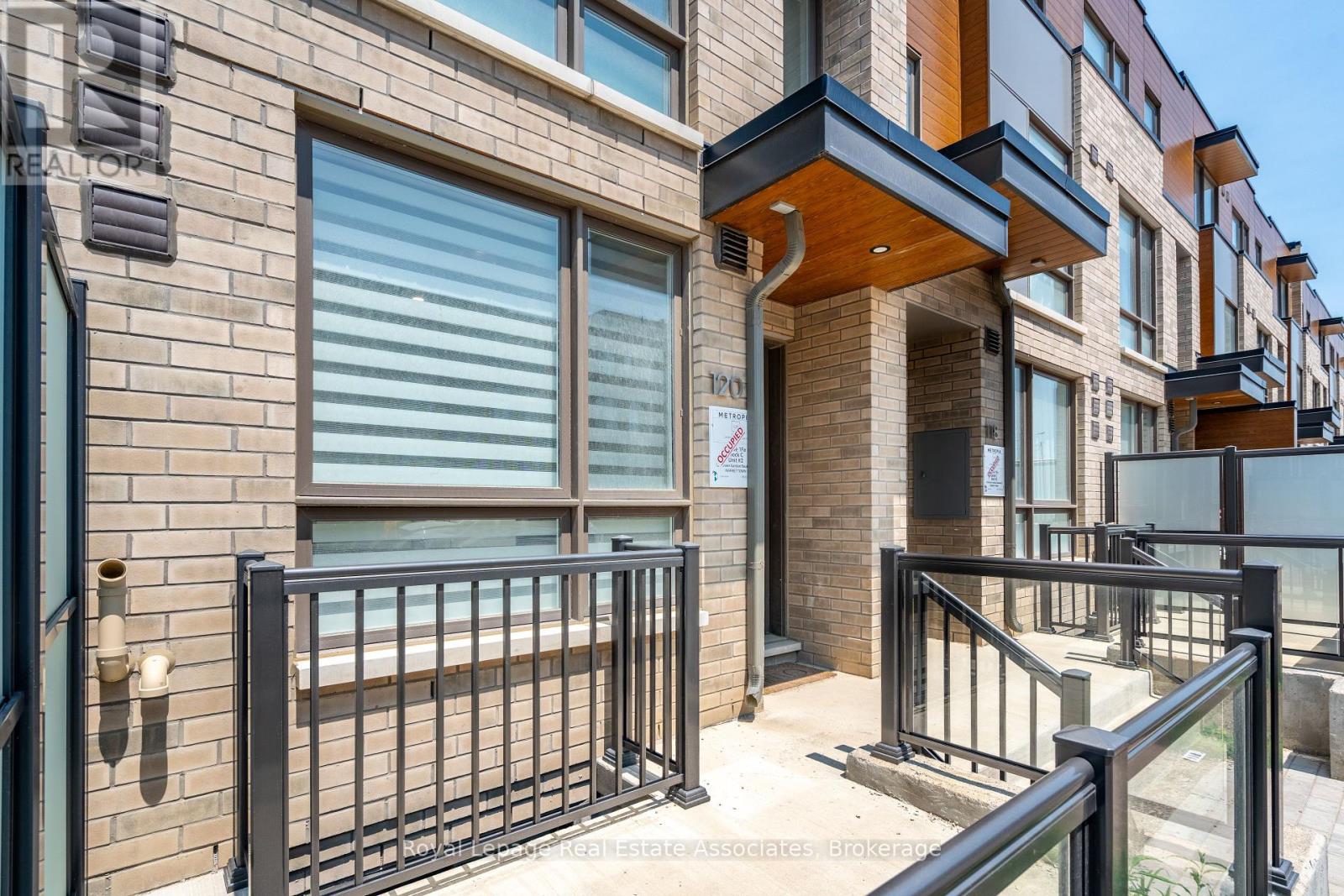 Photo 46 of 120 Green Gardens Boulevard, Toronto ON