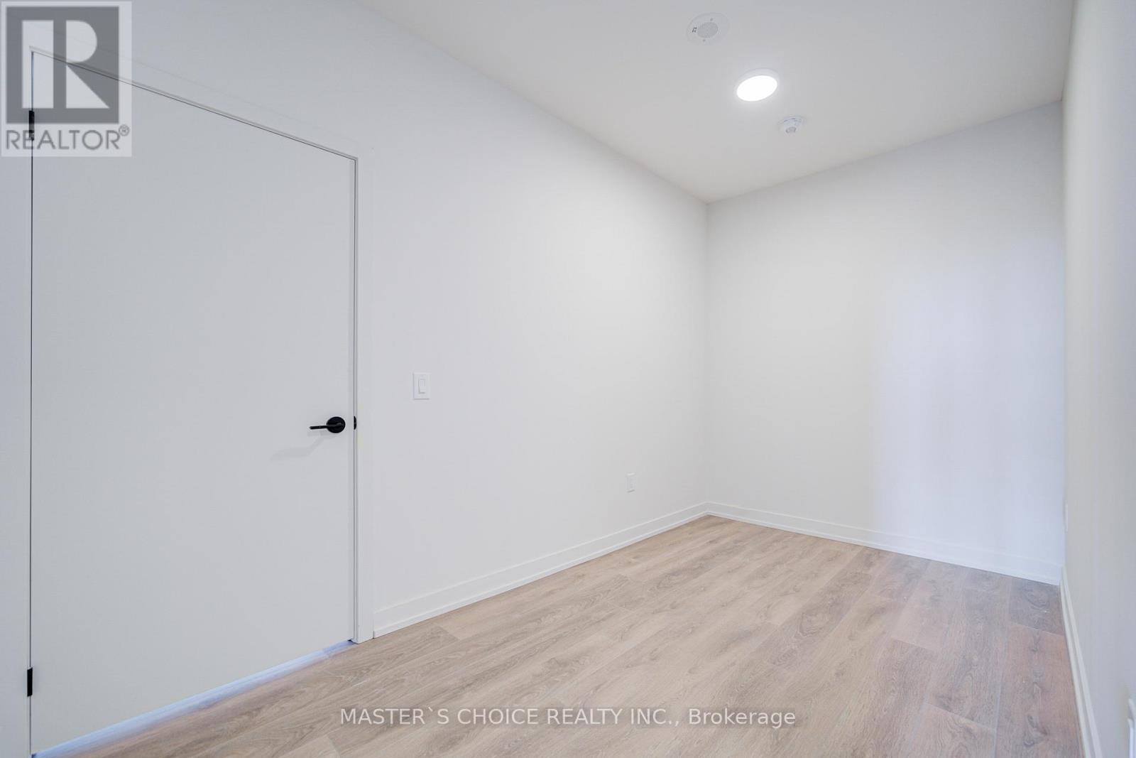 Photo 24 of 1604 181 Sterling Road, Toronto ON