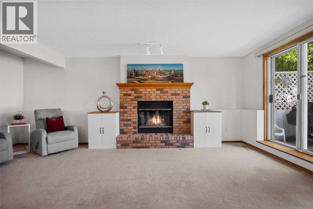 Photo 15 of 305 Douglasbank Court Se, Calgary AB