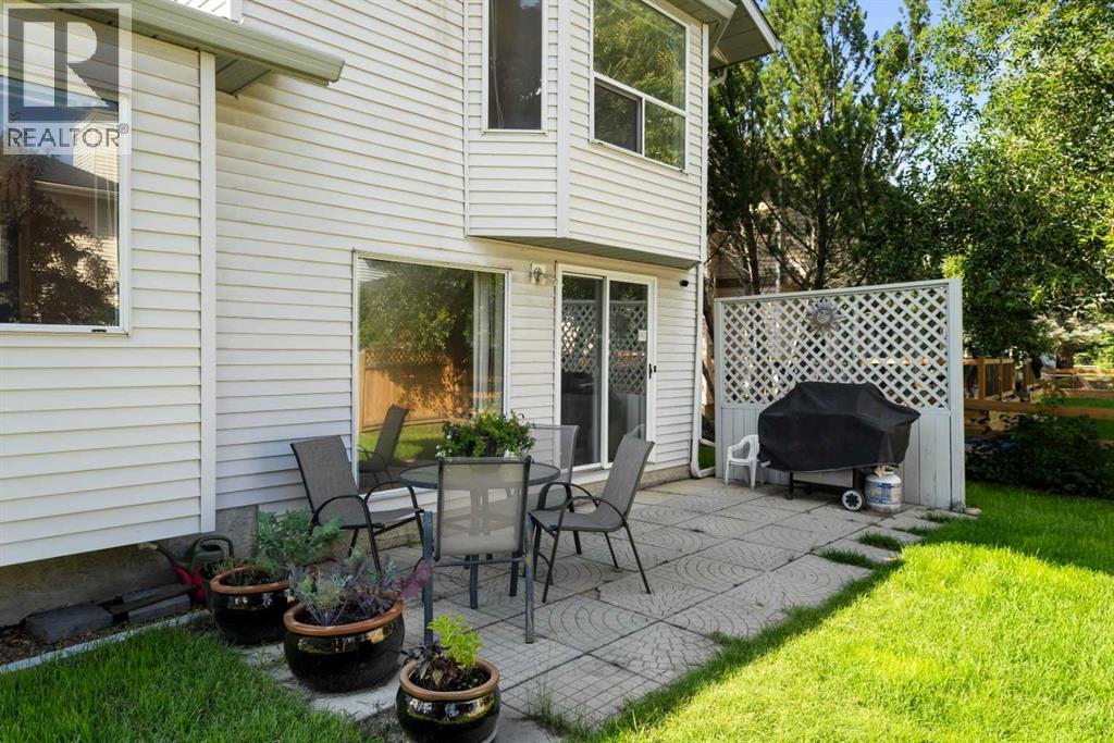 Photo 39 of 305 Douglasbank Court Se, Calgary AB