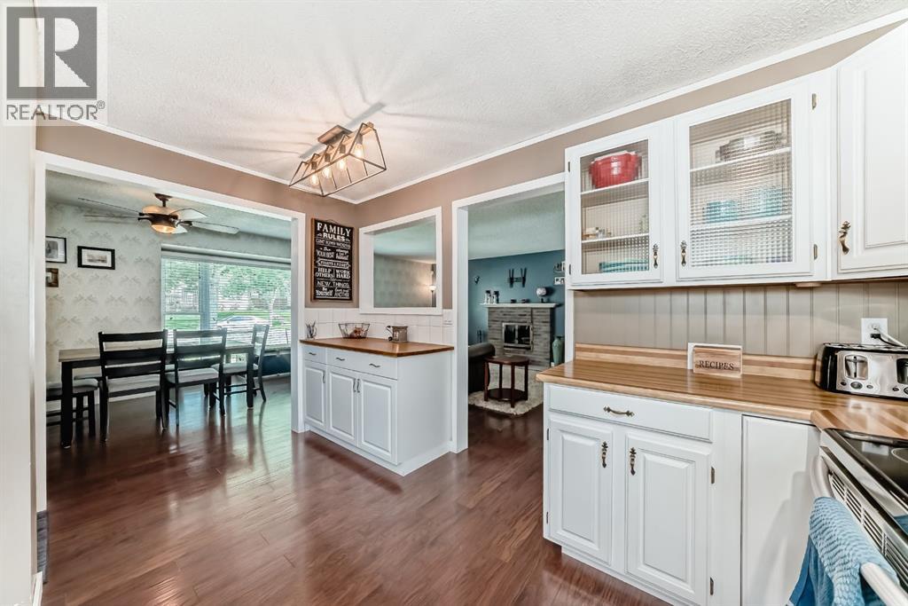 Photo 8 of 316 Banister Drive, Okotoks AB