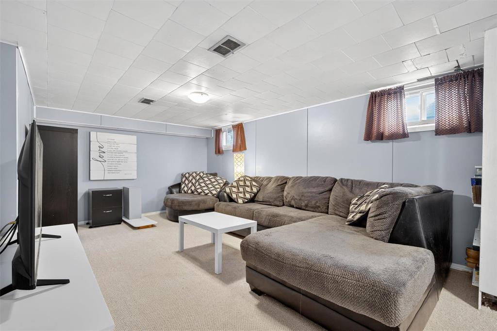 Photo 21 of 152 Renfrew Street, Winnipeg MB
