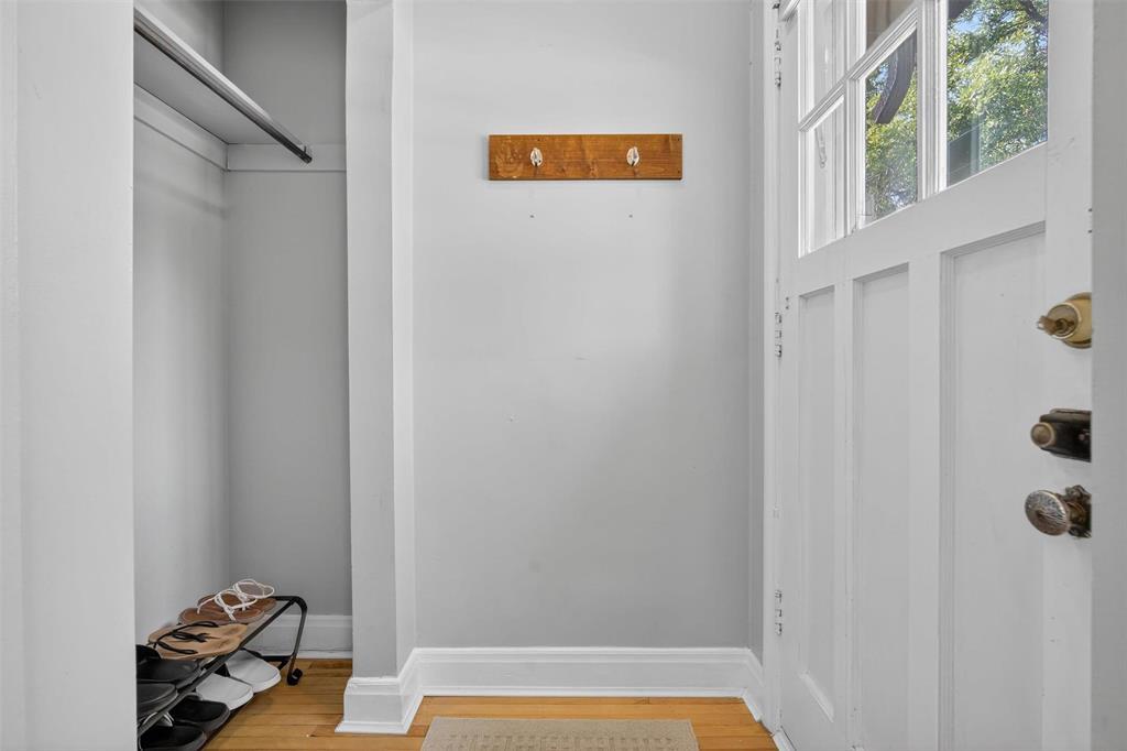 Photo 4 of 152 Renfrew Street, Winnipeg MB