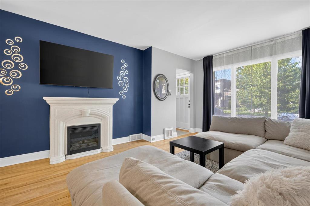 Photo 6 of 152 Renfrew Street, Winnipeg MB