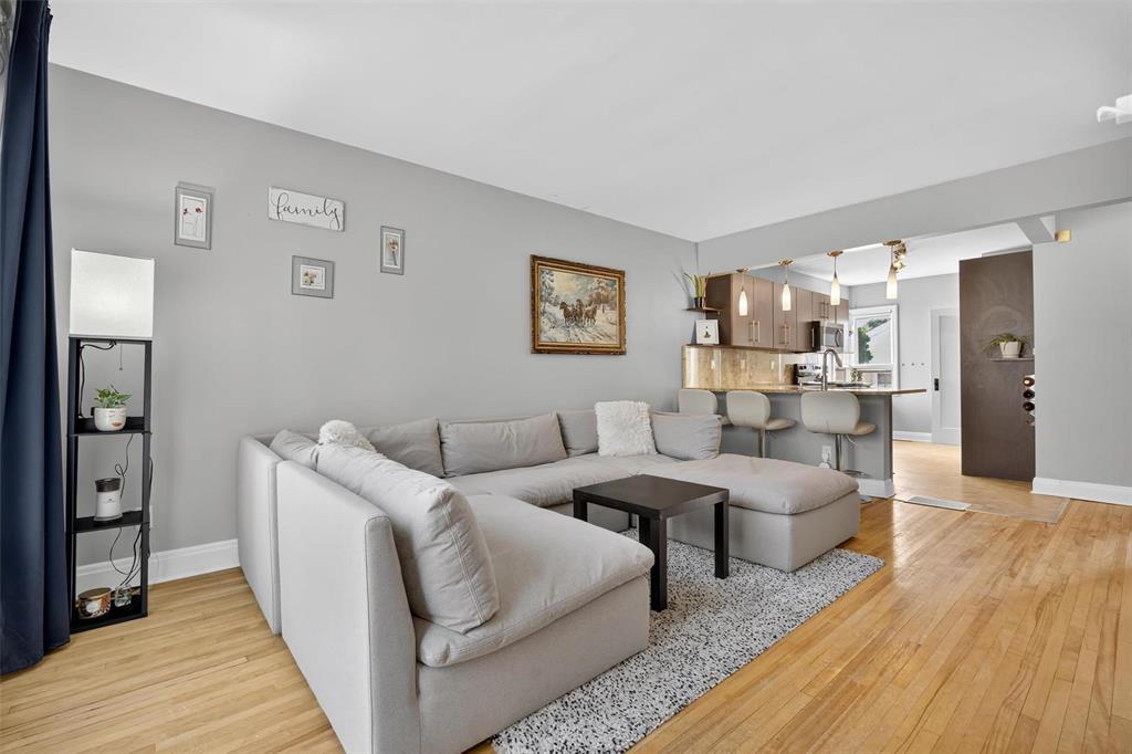 Photo 7 of 152 Renfrew Street, Winnipeg MB