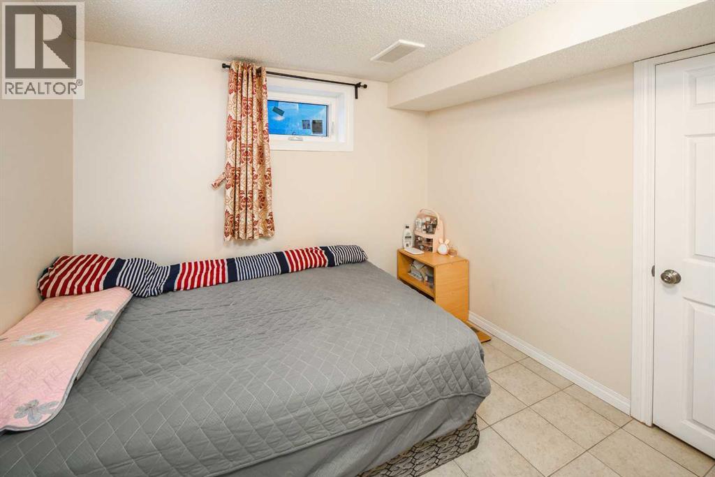 Single Family House Bungalow for Sale in  Thorncliffe Drive NW Thorncliffe Calgary 