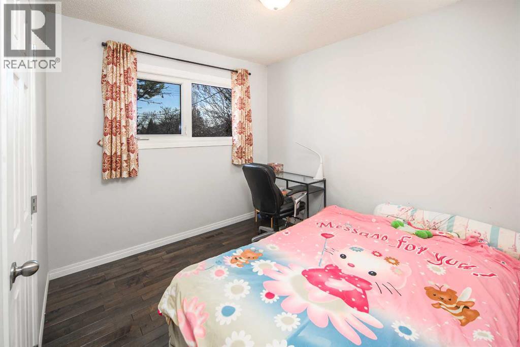Single Family House Bungalow for Sale in  Thorncliffe Drive NW Thorncliffe Calgary 