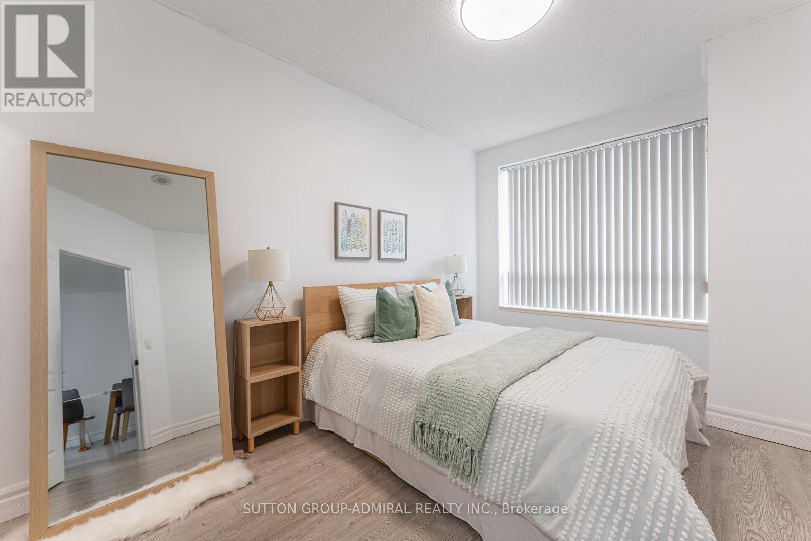Photo 11 of 116 48 Suncrest Boulevard, Markham ON