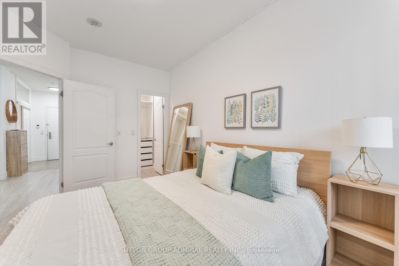 Photo 12 of 116 48 Suncrest Boulevard, Markham ON