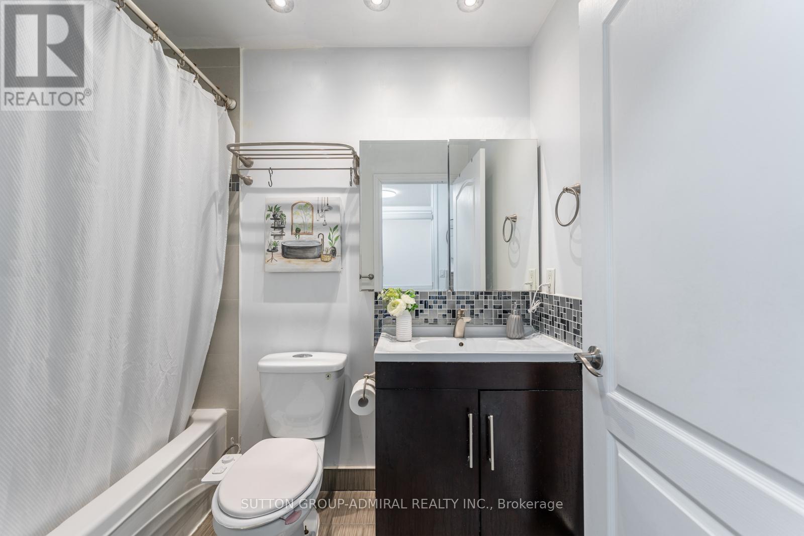 Photo 15 of 116 48 Suncrest Boulevard, Markham ON