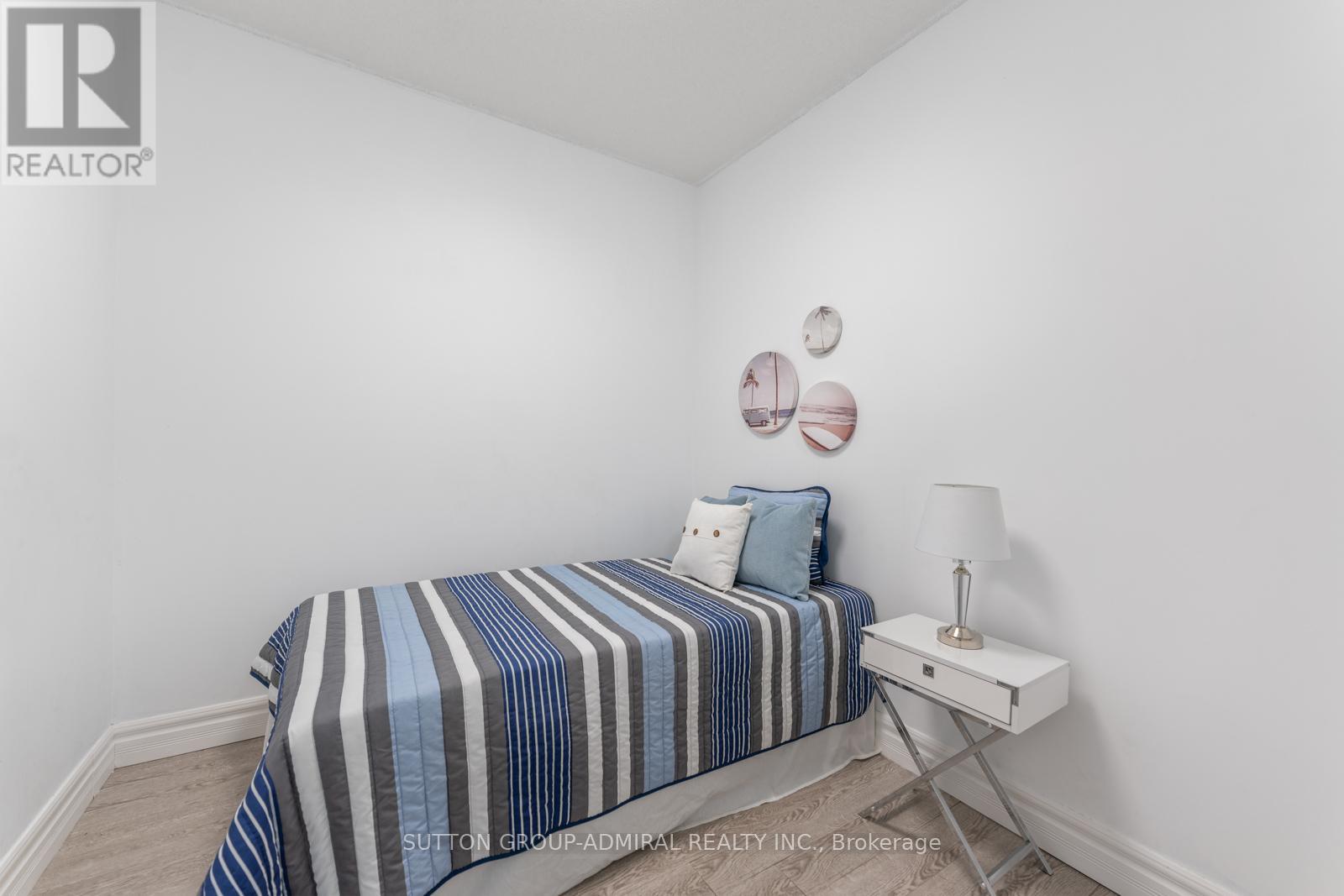 Photo 16 of 116 48 Suncrest Boulevard, Markham ON