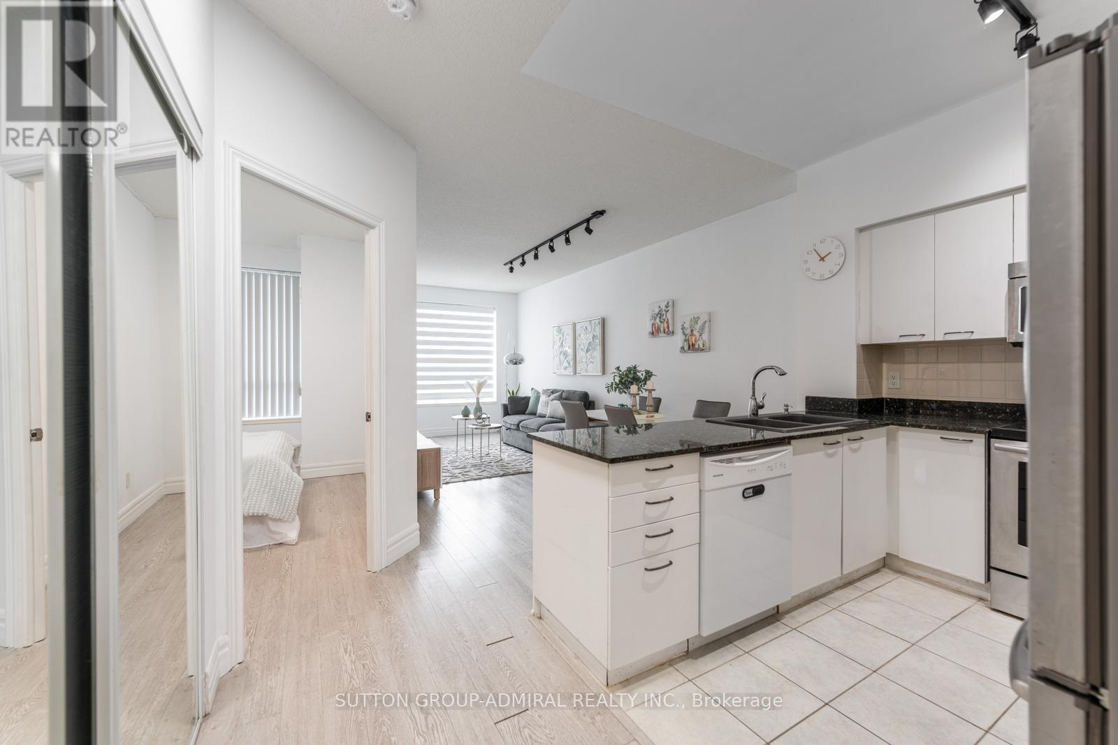 Photo 18 of 116 48 Suncrest Boulevard, Markham ON