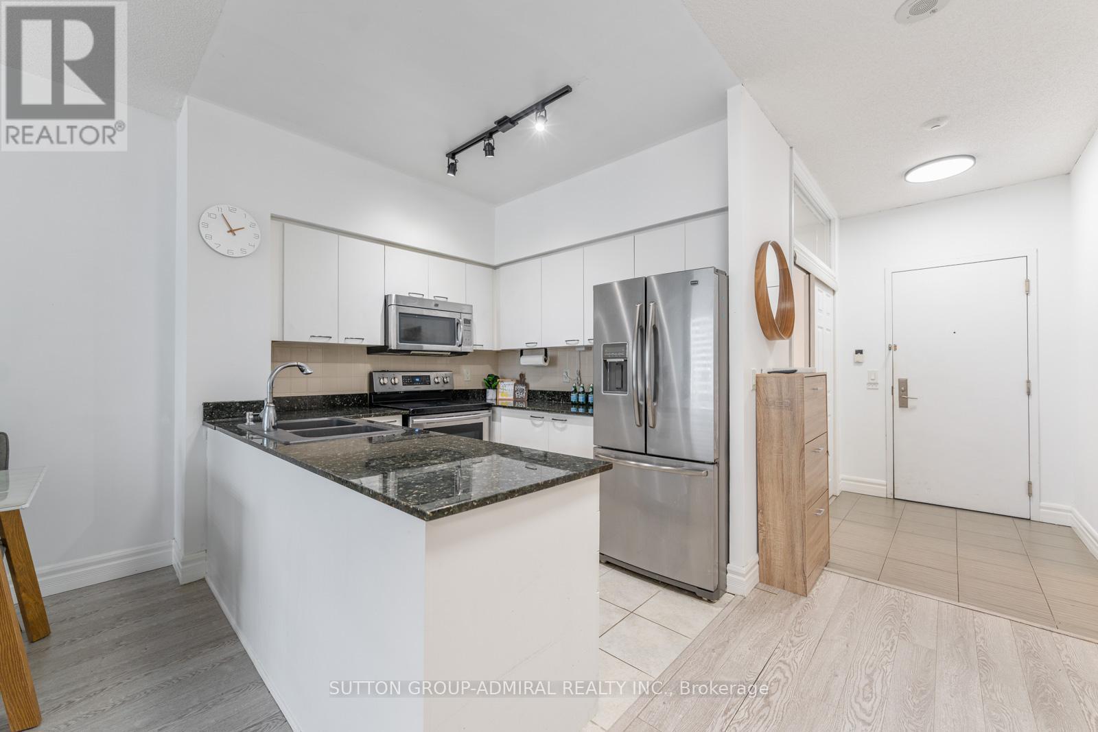 Photo 3 of 116 48 Suncrest Boulevard, Markham ON