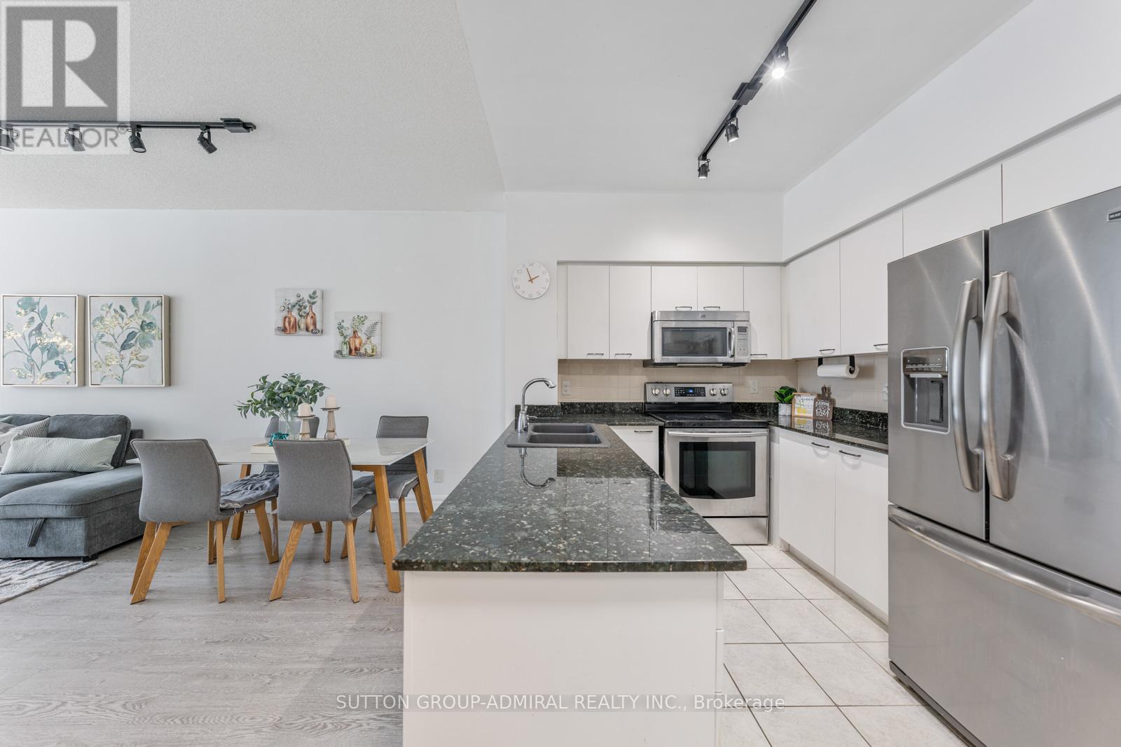 Photo 6 of 116 48 Suncrest Boulevard, Markham ON