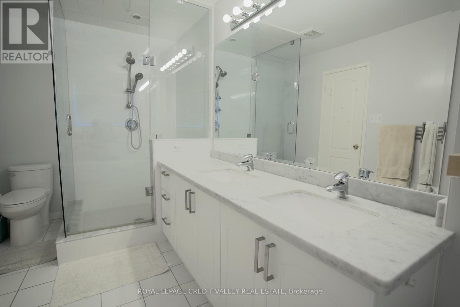 Photo 19 of 464 Dalmuir Mews, Mississauga ON