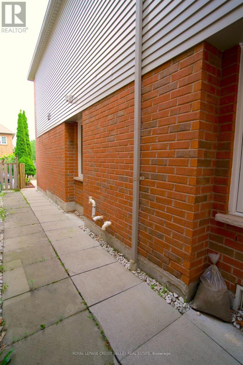 Photo 41 of 464 Dalmuir Mews, Mississauga ON